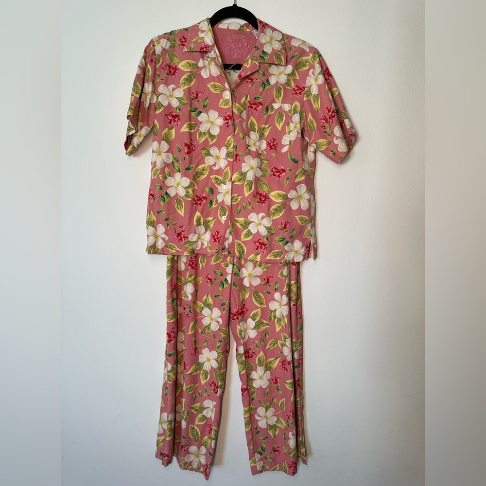 Pusser’s West Indies women’s Hawaiian silk resort wear set in size S top/ L pant